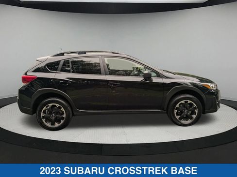 Used 2023 Subaru Crosstrek 2.0i AWD/4WD image 2