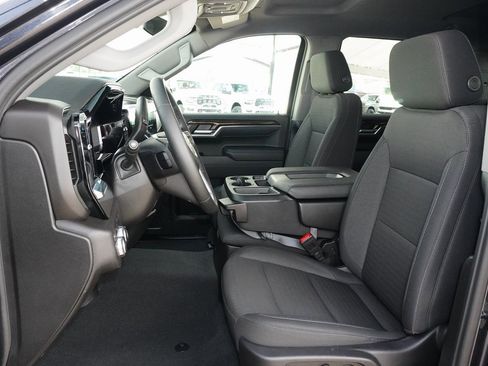 Used 2024 GMC Sierra 1500 SLE image 26