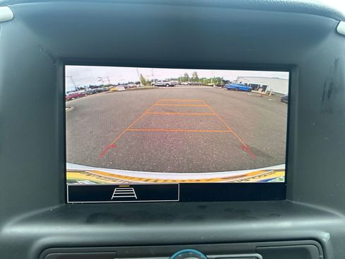 Used 2024 GMC Terrain SLE AWD/4WD image 29