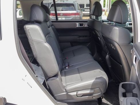 Used 2026 Hyundai Santa Fe SEL FWD image 10