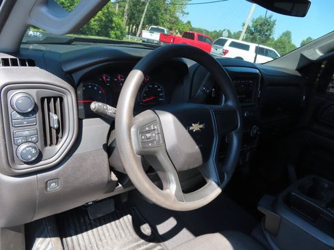 Used 2024 Chevrolet Silverado 2500 Custom w/ Custom Convenience Package AWD/4WD image 32