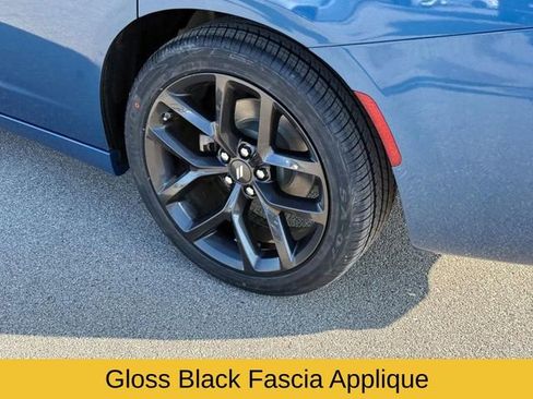 Used 2022 Dodge Charger SXT w/ Blacktop Package image 8