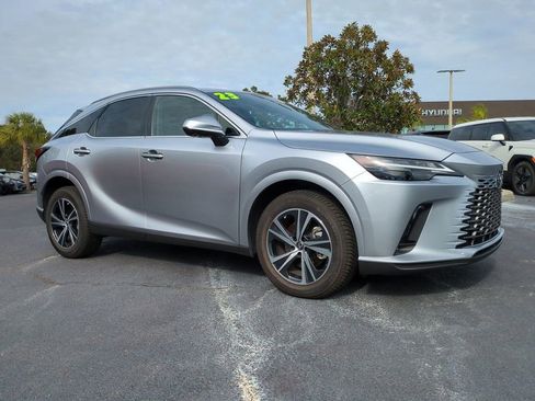 Used 2023 Lexus RX 350 Premium image 3