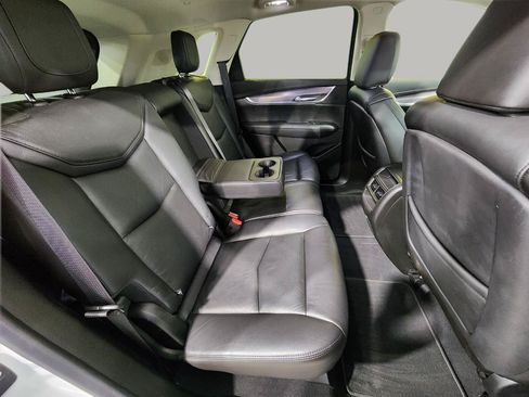 Used 2019 Cadillac XT5 Luxury AWD/4WD image 34