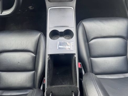 Used 2022 Tesla Model 3 Long Range AWD/4WD image 17
