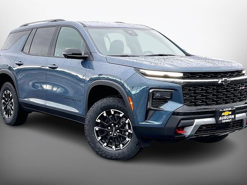 New 2026 Chevrolet Traverse Z71 w/ Enhanced Driving Package image 1