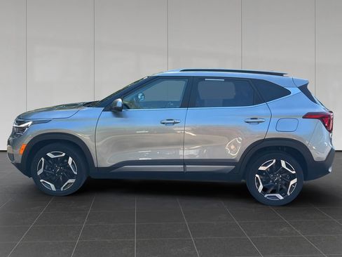Used 2024 Kia Seltos SX AWD/4WD image 2