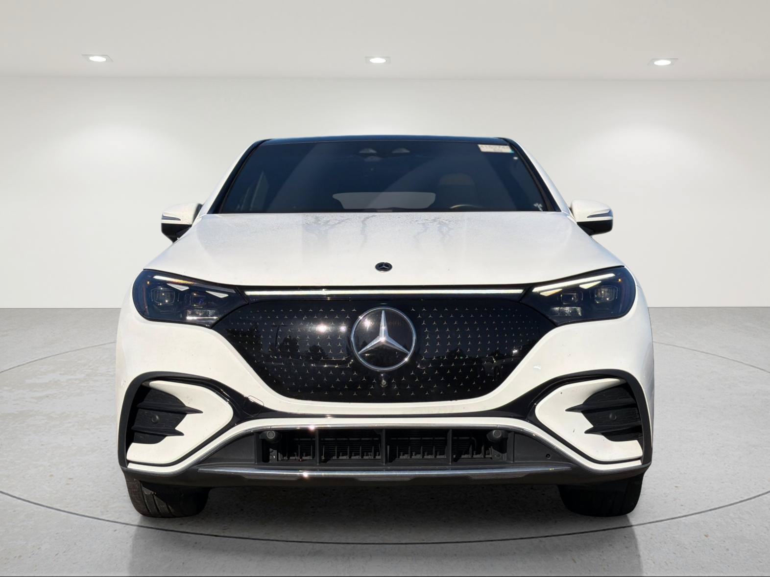 Used 2023 Mercedes-Benz EQE 500 4MATIC SUV w/ Pinnacle Trim Package image 7