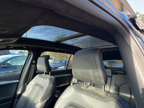 Used 2024 Jeep Wagoneer Launch Edition image 19