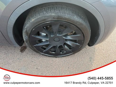 Used 2020 Tesla Model Y Long Range AWD/4WD image 27