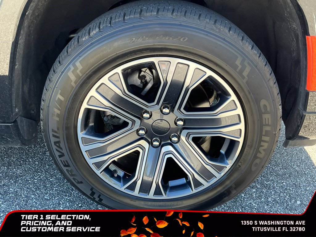 Used 2024 Jeep Wagoneer L Series II w/ Flexible Seating Group RWD image 11