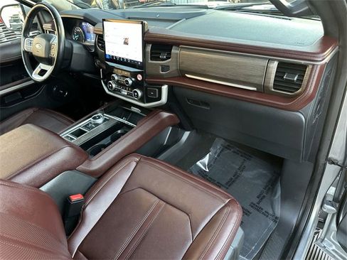 Used 2024 Ford Expedition Max Limited image 29