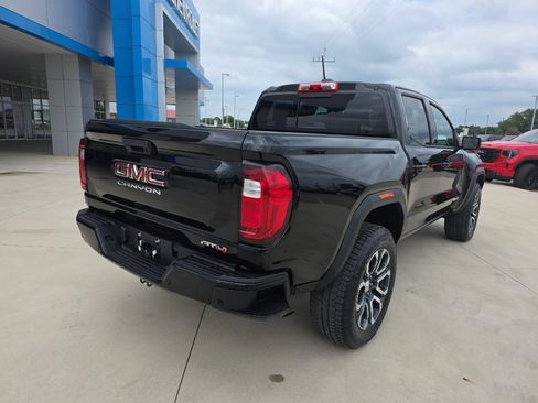 Used 2023 GMC Canyon AT4 w/ AT4 Premium Package AWD/4WD image 18