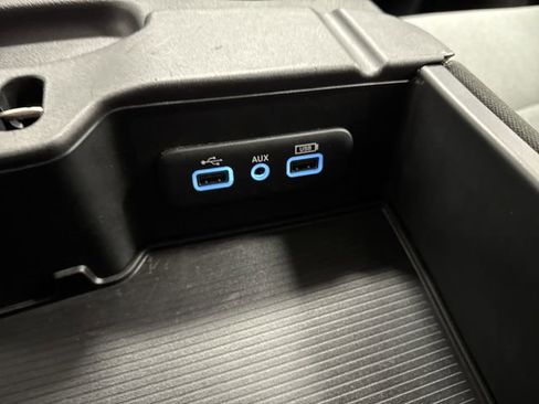 Used 2022 RAM 1500 Classic SLT image 22