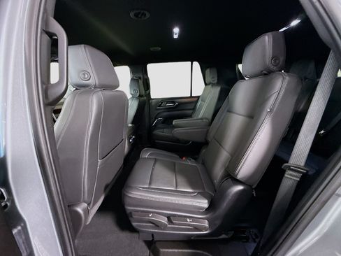 Used 2025 GMC Yukon Denali AWD/4WD image 25