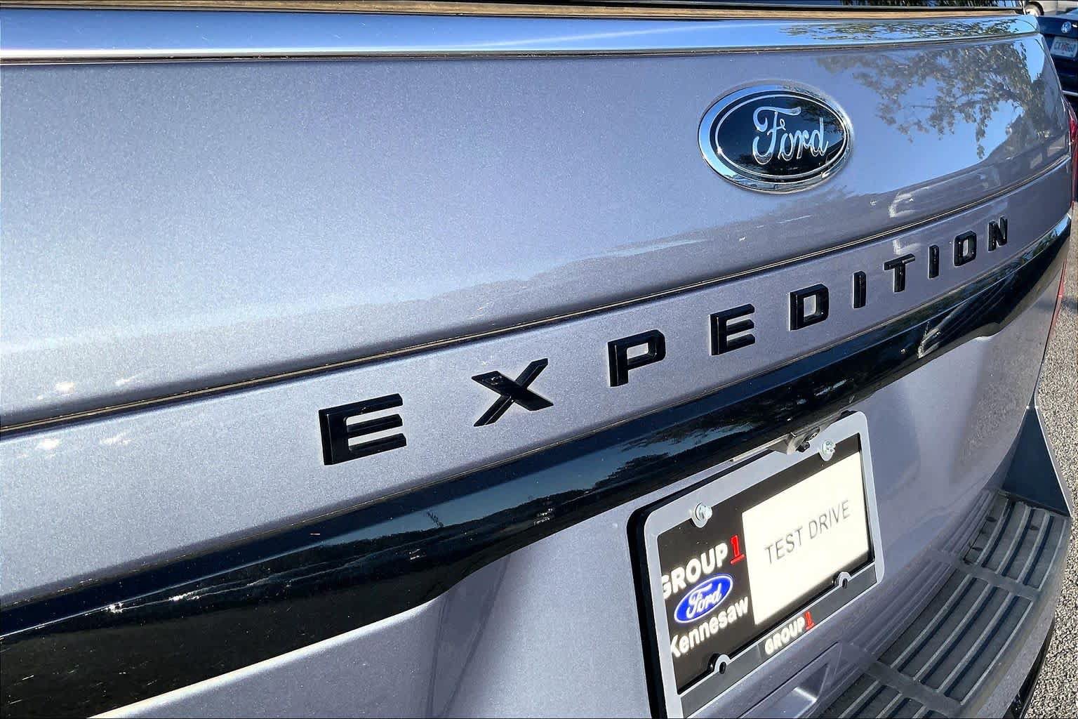 Used 2023 Ford Expedition Limited RWD image 31