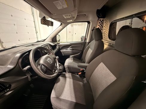 Used 2021 RAM ProMaster City Tradesman SLT image 14