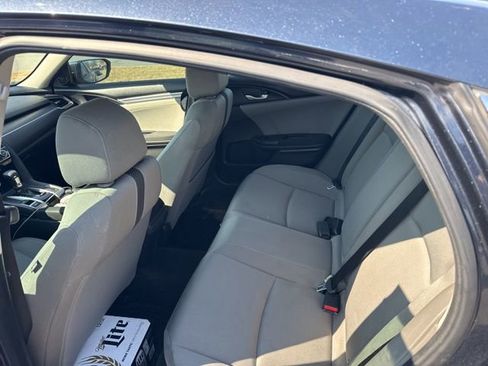 Used 2017 Honda Civic EX image 9