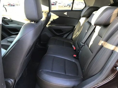 Certified 2021 Chevrolet Trax LT w/ Premium Seat Package image 18