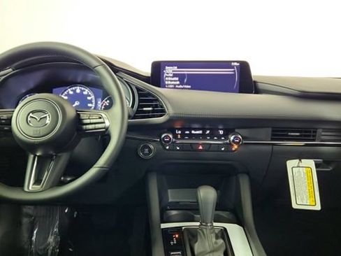 New 2026 MAZDA MAZDA3 Hatchback w/Premium Plus Pkg AWD/4WD image 25