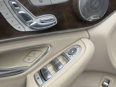 Used 2015 Mercedes-Benz C 300 4MATIC Sedan image 10