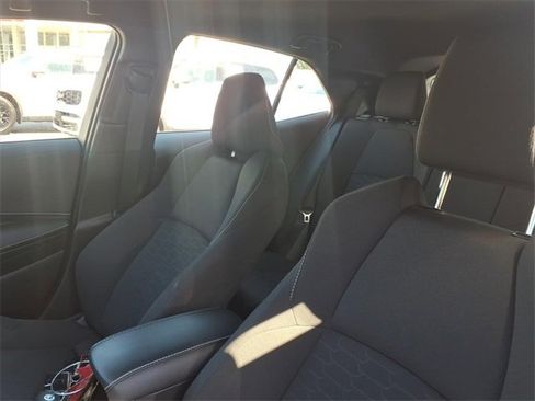 Used 2025 Toyota Corolla SE image 14