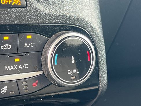 Used 2022 Ford Escape Titanium w/ Titanium Elite Package image 31