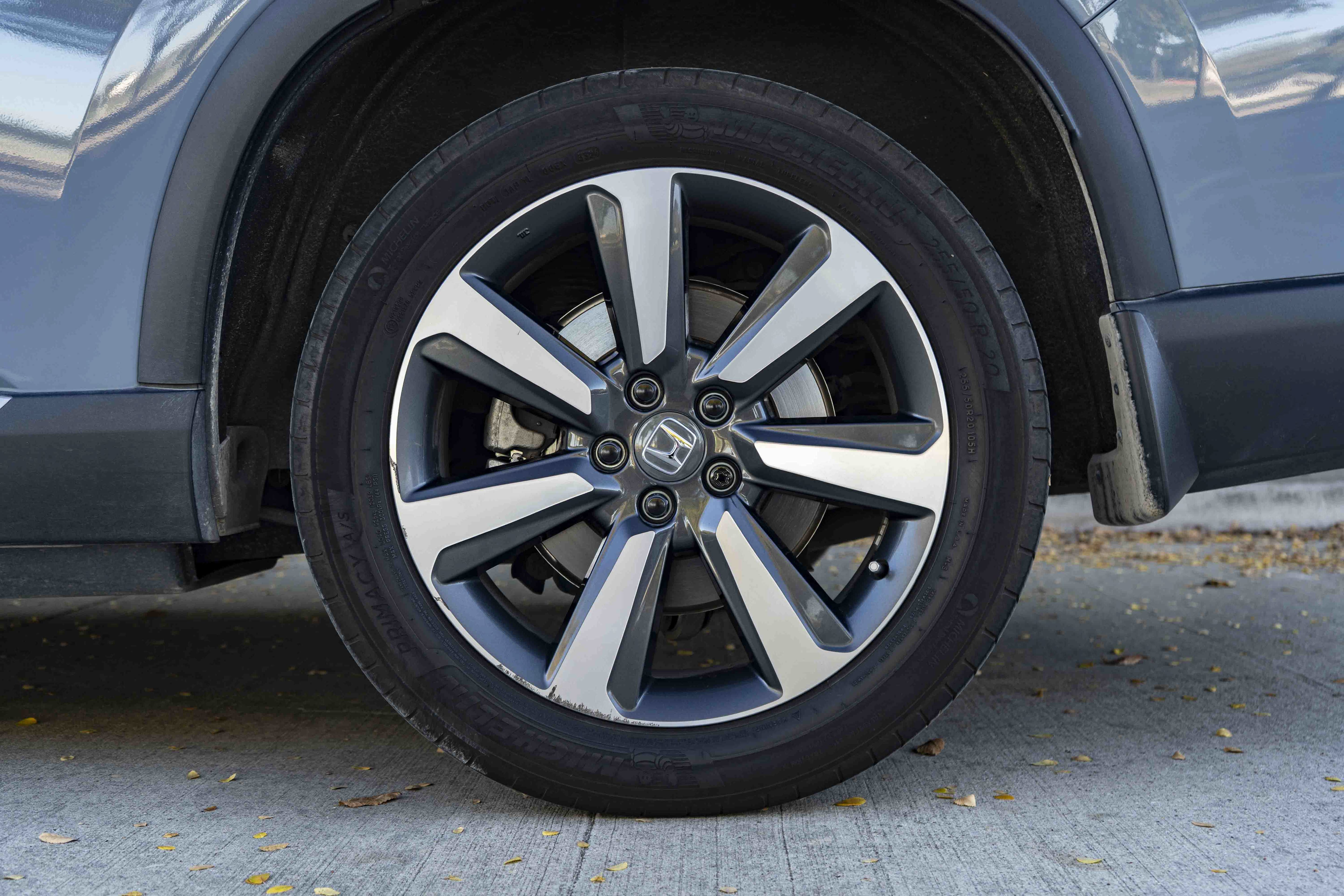 Used 2025 Honda Pilot Touring image 15