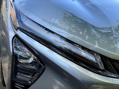 Used 2024 Chevrolet Trax ACTIV FWD image 23