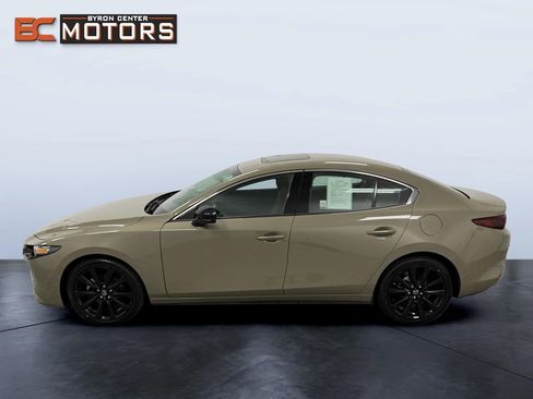 Used 2024 MAZDA MAZDA3 s image 3