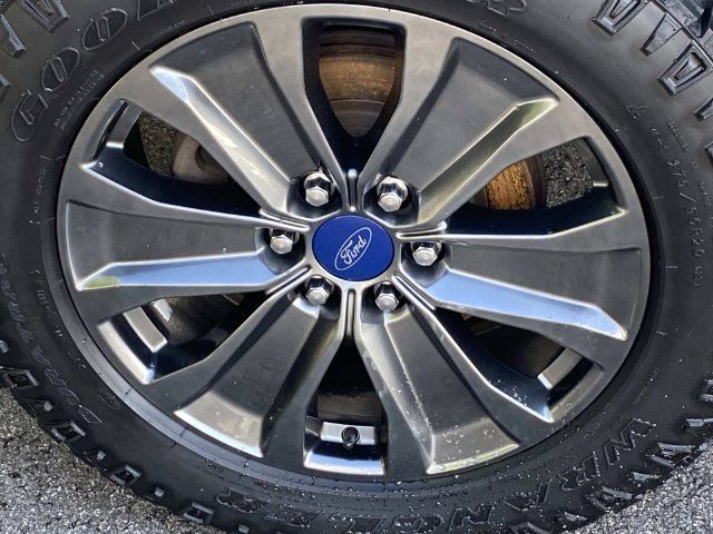 Used 2018 Ford F150 XLT w/ Equipment Group 302A Luxury AWD/4WD image 34