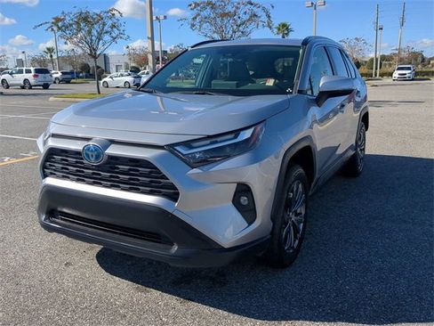 Certified 2022 Toyota RAV4 XLE Premium image 8