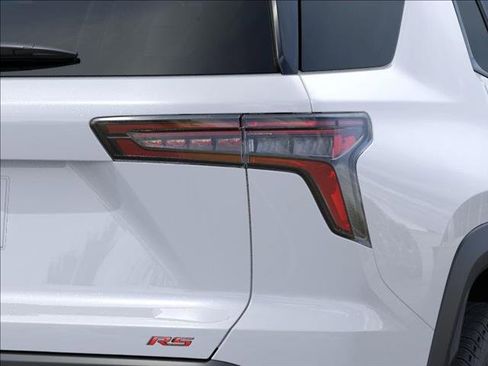 New 2026 Chevrolet Equinox RS w/ Convenience Package III image 11