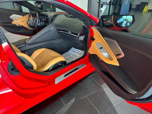 Used 2020 Chevrolet Corvette Stingray Preferred Cpe w/ 2LT Preferred Equipment Group RWD image 30
