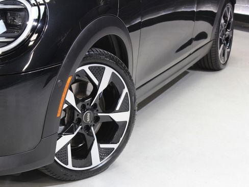 Used 2025 MINI Cooper S image 16