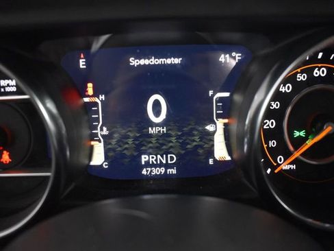 Used 2023 Jeep Wrangler Altitude image 26