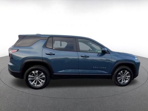 Used 2025 Chevrolet Equinox LT image 16