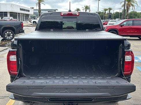 Certified 2025 GMC Canyon Elevation w/ Convenience Package AWD/4WD image 7