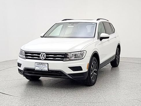 Used 2021 Volkswagen Tiguan SE w/ Panoramic Sunroof Package AWD/4WD image 1