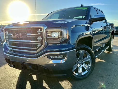 Used 2017 GMC Sierra 1500 SLT image 3