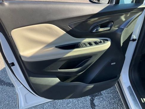 Used 2017 Buick Encore Premium image 7