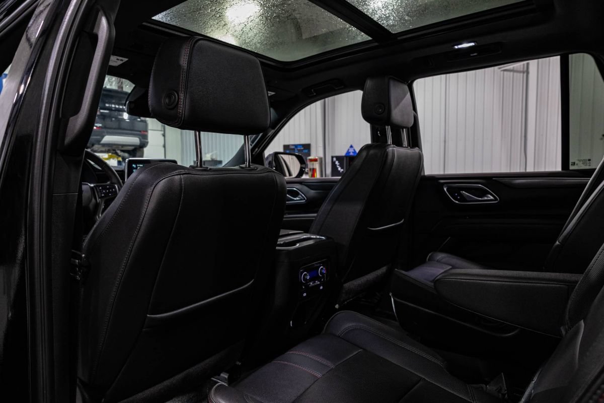 Used 2024 Chevrolet Tahoe RST w/ Luxury Package RWD image 10