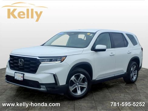 Certified 2025 Honda Pilot EX-L image 1