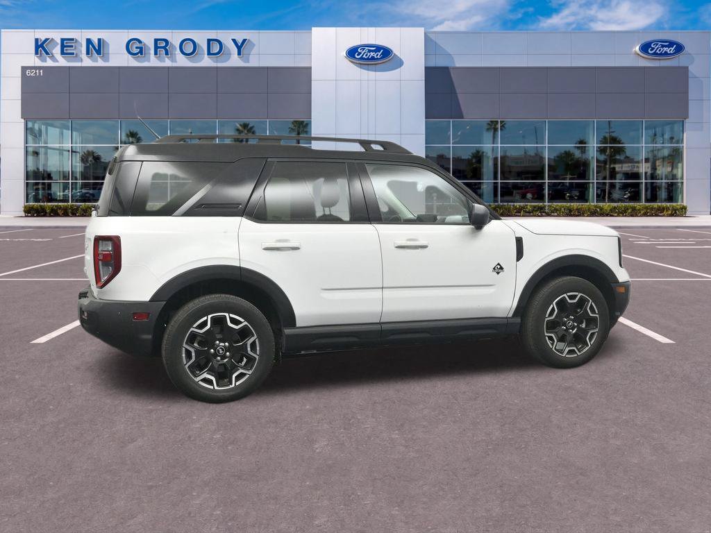 Used 2025 Ford Bronco Sport Outer Banks w/ Outer Banks Tech Package+ AWD/4WD image 6