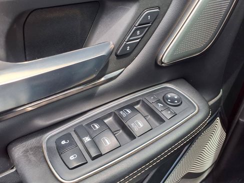 Used 2019 RAM 1500 Limited AWD/4WD image 24