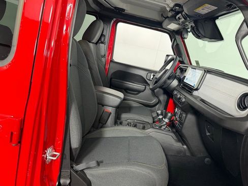 Used 2025 Jeep Wrangler Unlimited Sport S 4xe AWD/4WD image 30