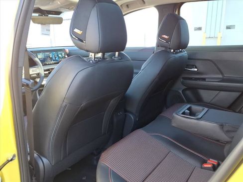 New 2026 Nissan Kicks SR image 29