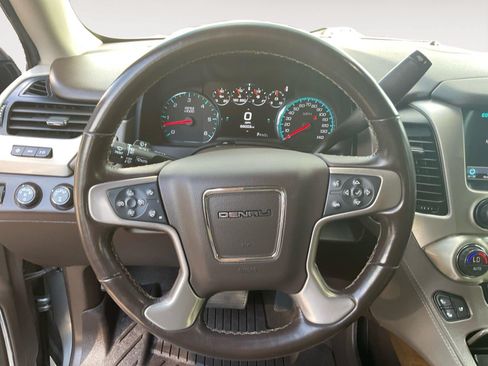 Used 2020 GMC Yukon XL Denali w/ Denali Premium Package AWD/4WD image 12