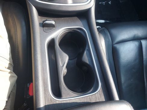 Used 2016 Chrysler 200 Limited FWD image 19
