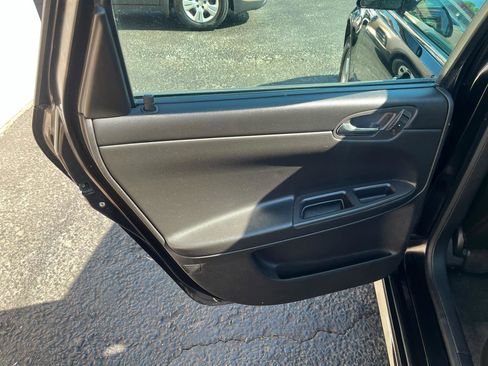 Used 2009 Chevrolet Impala LT FWD image 23